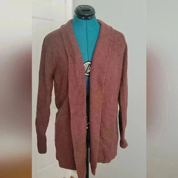 NWT GAP Size M Merino Wool Blend Cardigan - Picture 1 of 5